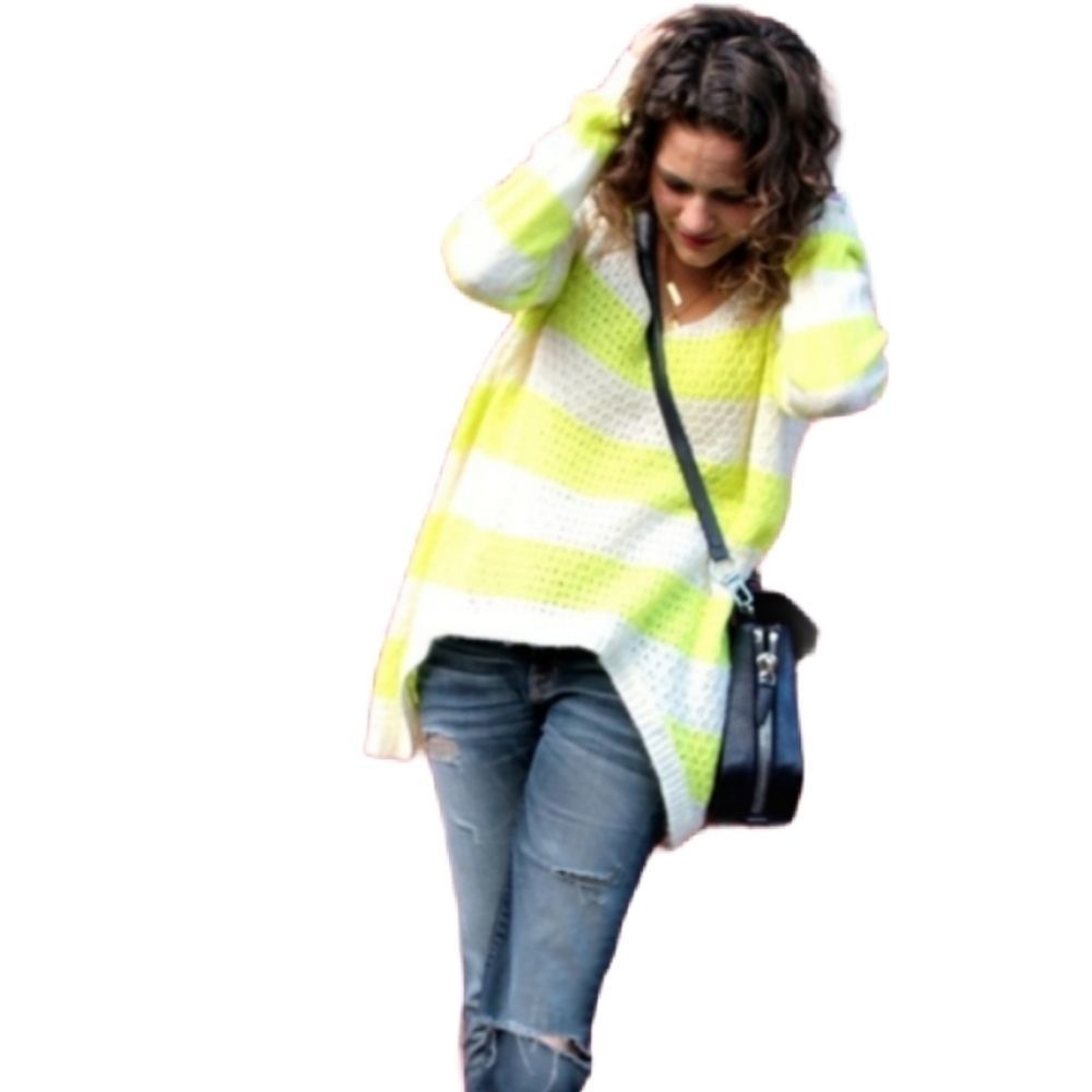 EUC - Lush bright knit oversized sweater